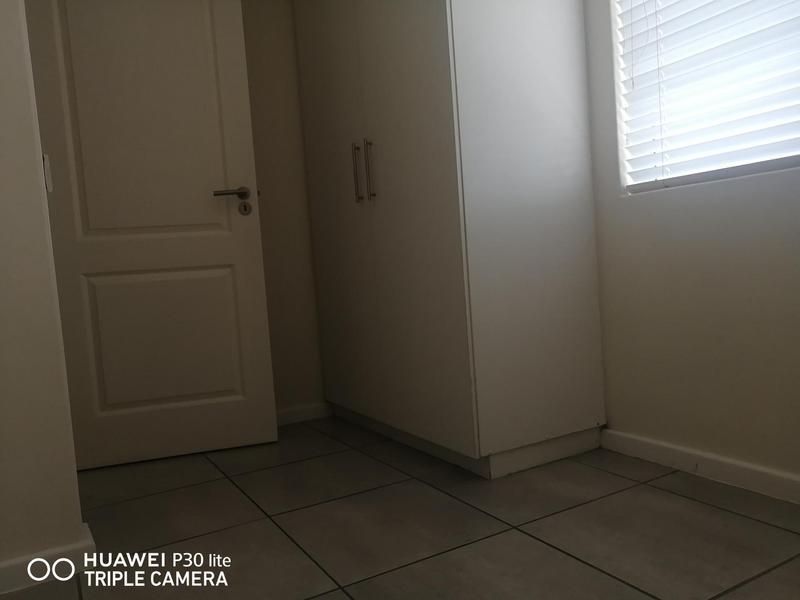 To Let 2 Bedroom Property for Rent in Heathfield Western Cape